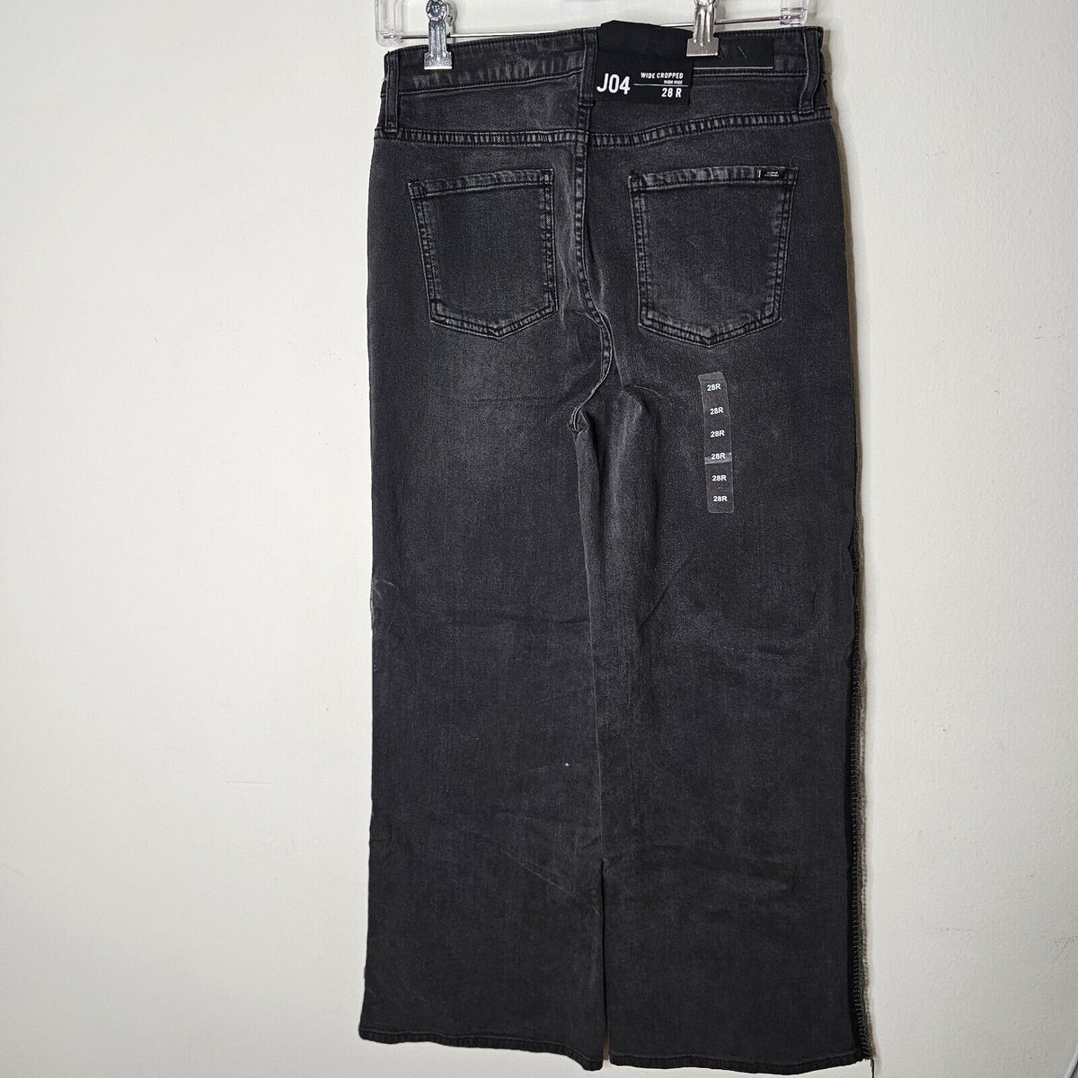 NWOT Armani Exchange Dark Gray J04 Wide Cropped Silver Beaded Fringe Jean 28R
