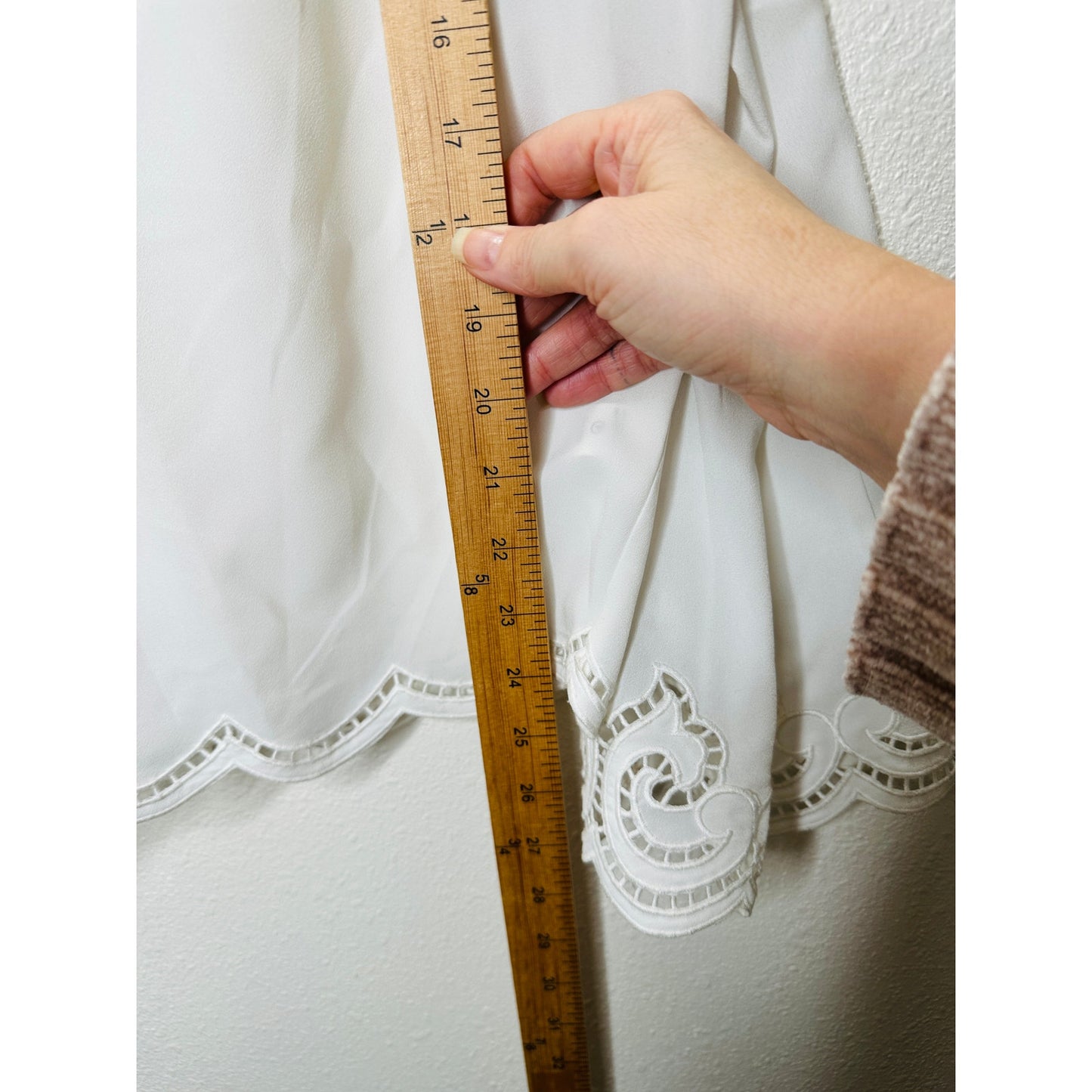 Ramy Brook White Cold Shoulder Eyelet Lace Bell Sleeve Eyelet Trim Blouse XS