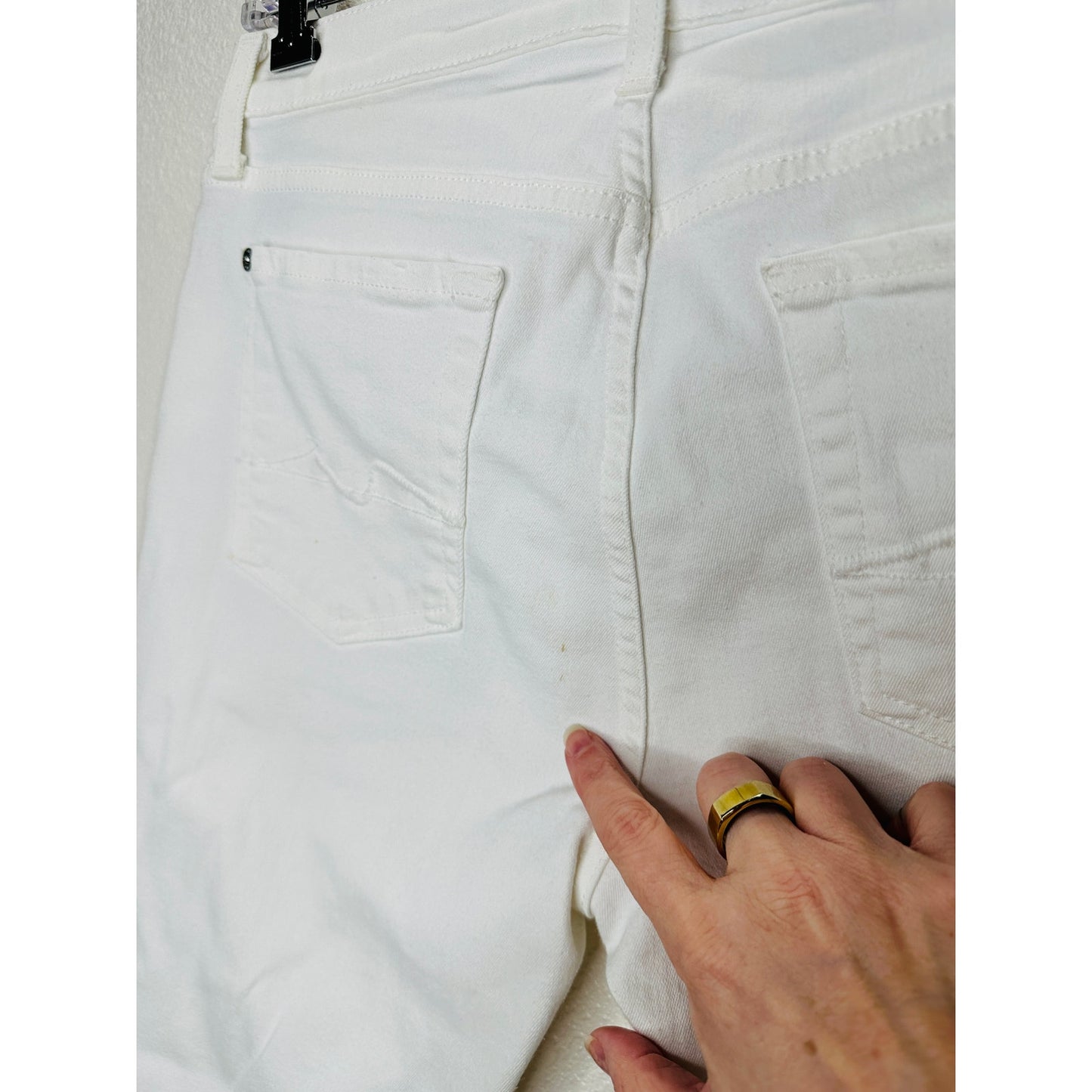 7 For All Mankind White Distressed Raw Hem Gwenevere Jeans 30