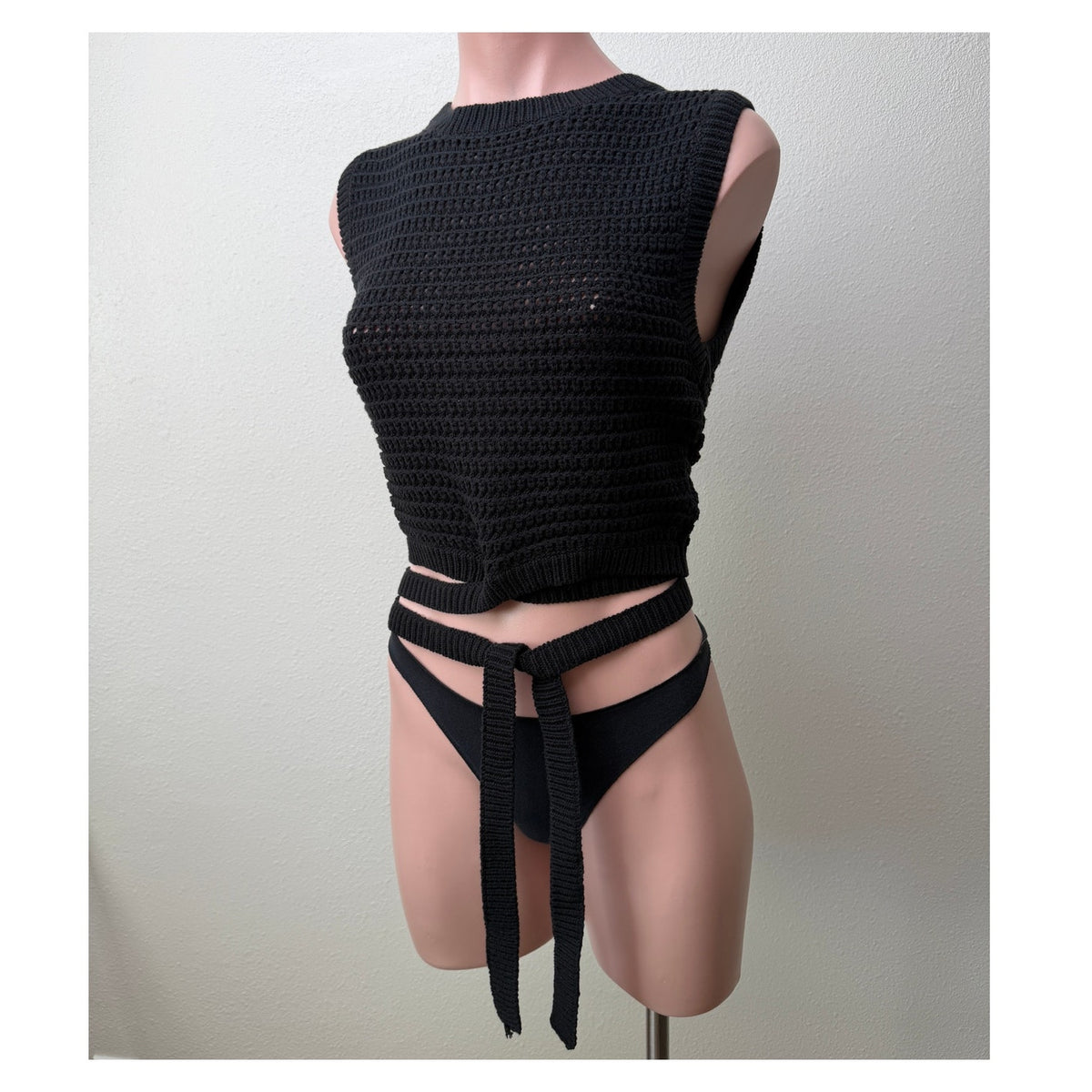 Et Clet Black Crochet Open Knit Wrap Tie Crop Sweater Vest L