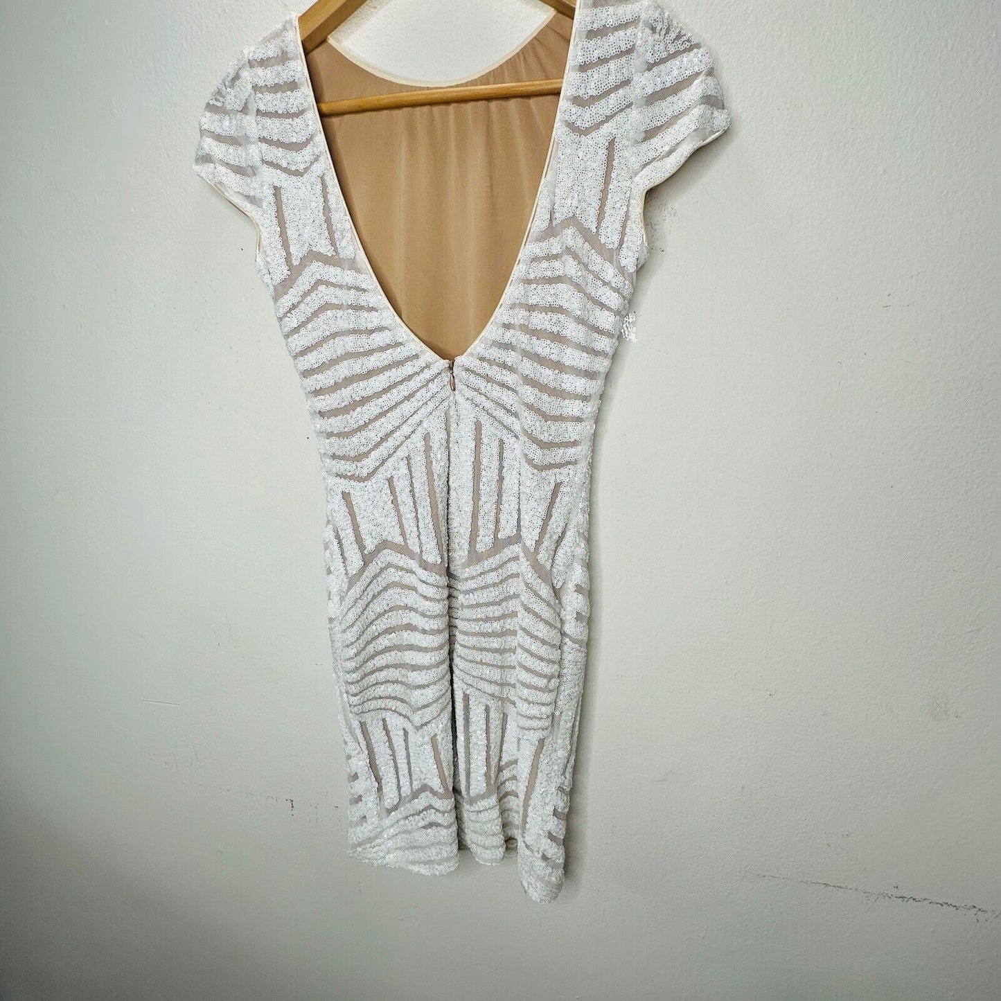 NWT Dress The Population White & Nude Sequin Aztec Print Open Back Cap Sleeve S