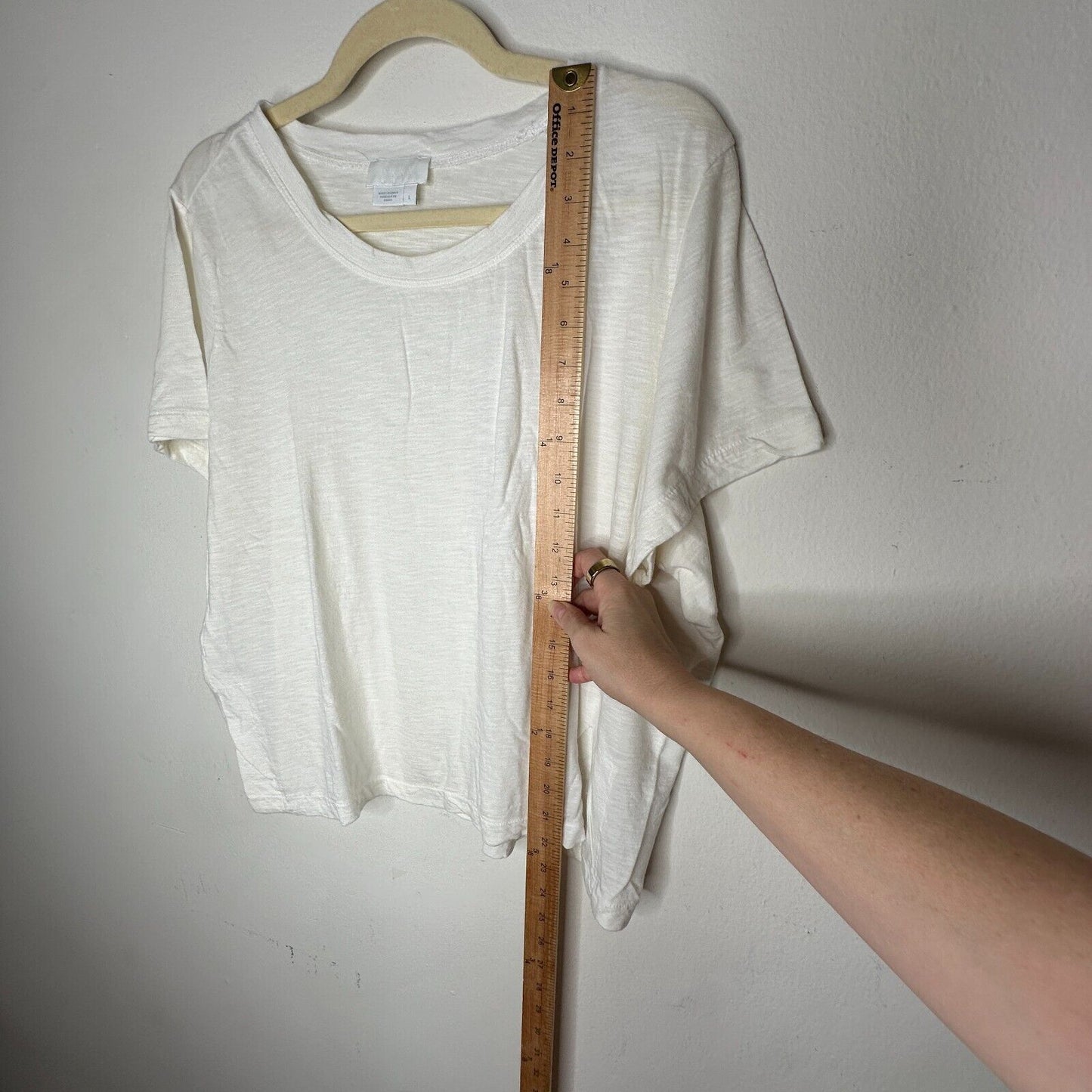 DKNY Ultra Soft Cream Short Sleeve Side Slit Round Neck Boxy Crop Top L