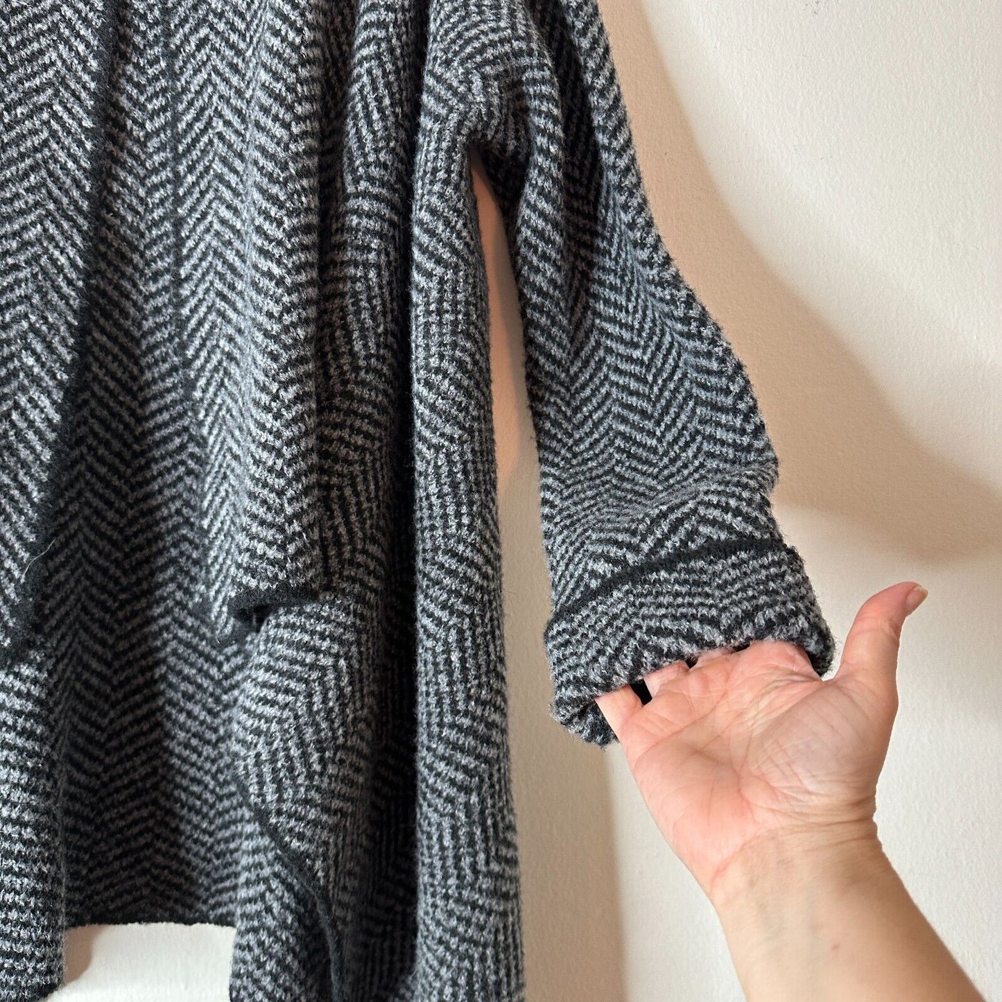 Cocogio Gray & Black Herringbone Waterfall Collar Cardigan Asymmetrical Hem L
