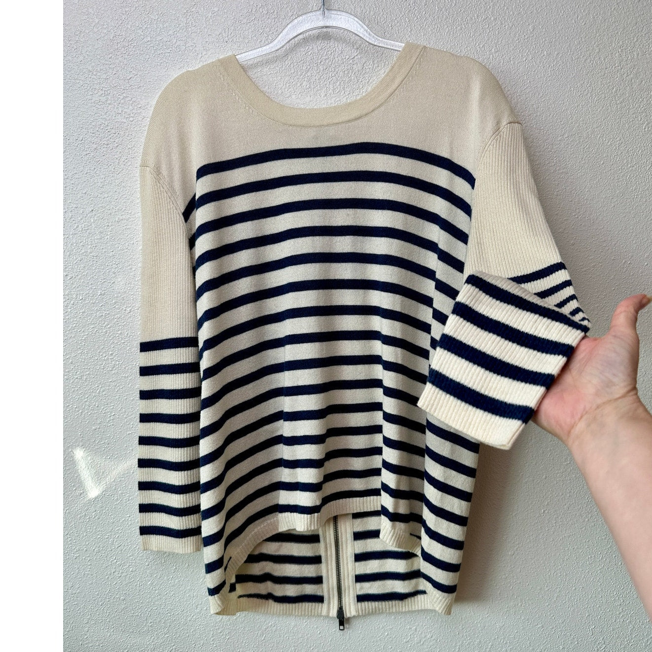 Vince Striped Sweater Cream Navy Women's US L High Low Back Zip