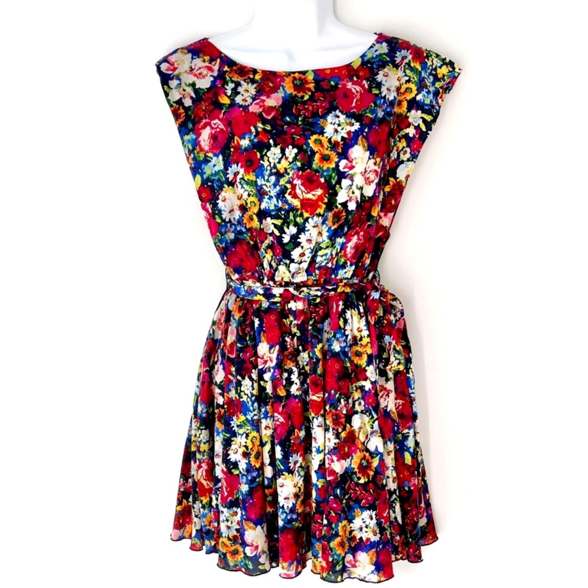 Alice + Olivia Silk Matilda Bouquet Floral Scoop Neck Tie Belt Back Zip Blue Red Dress