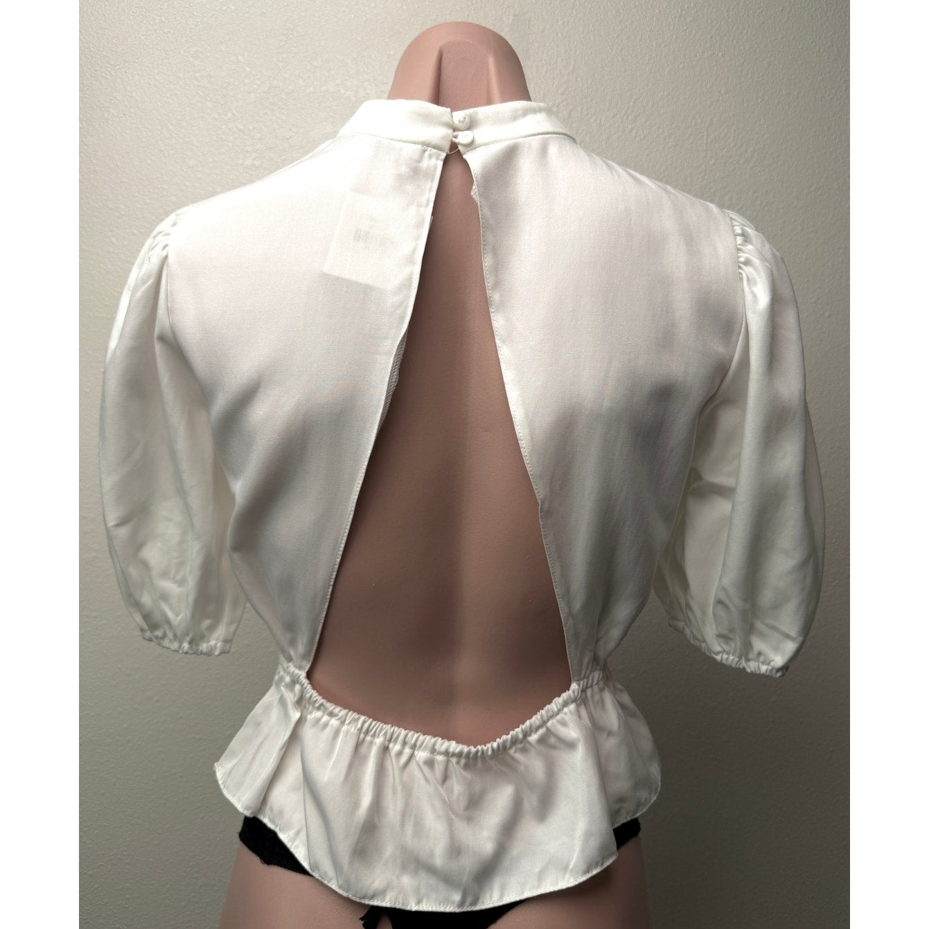 NWT HYFVE White 3/4 Puff Sleeve Peplum Top Womens M