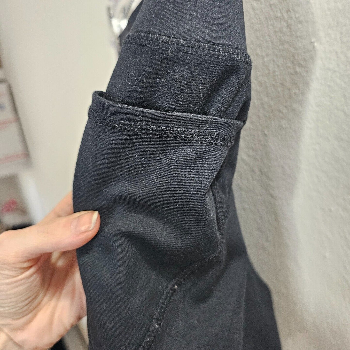 Danskin Black Bike Shorts Side Pockets High Rise Shaping Contour Seams