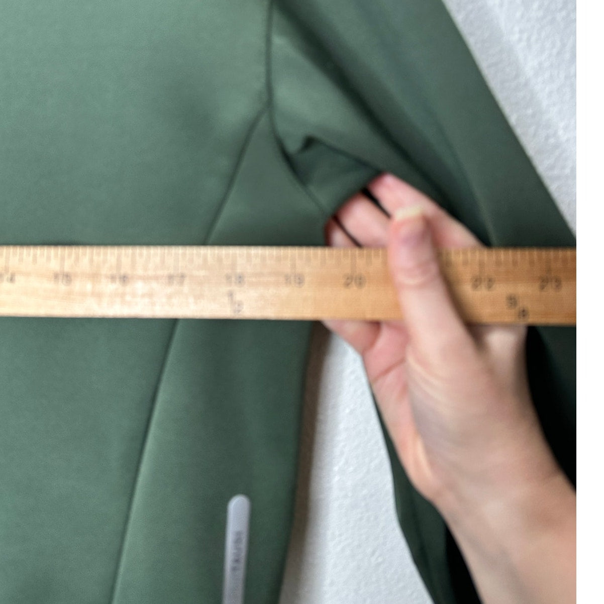 Alphatauri Olive Green Round Neck Long Sleeve Sweatshirt S