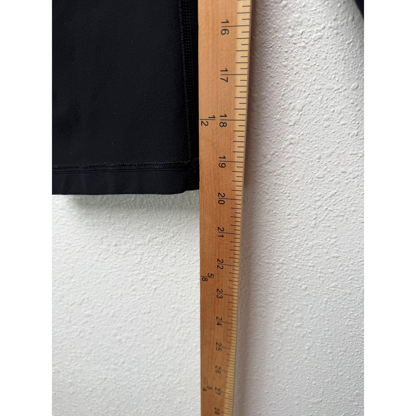 Lululemon Black Crop Yoga Leggings Women’s US 6