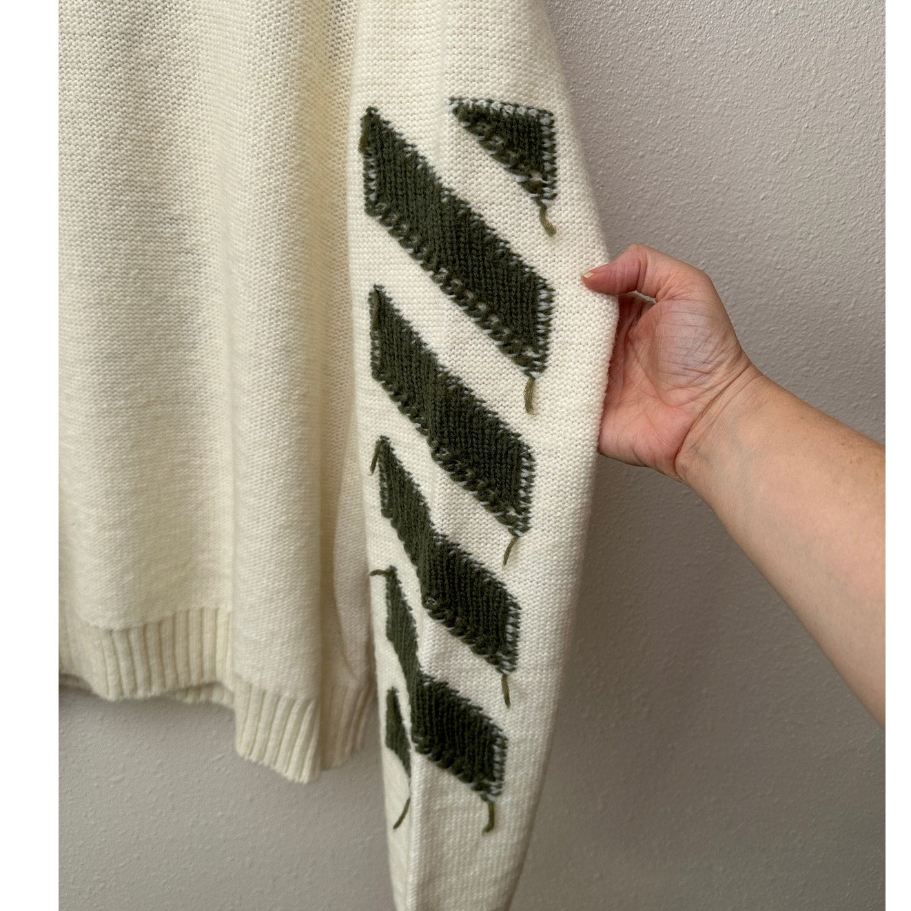 Off-White Reverse Arrow Diag Knit Crew Sweater White / Green