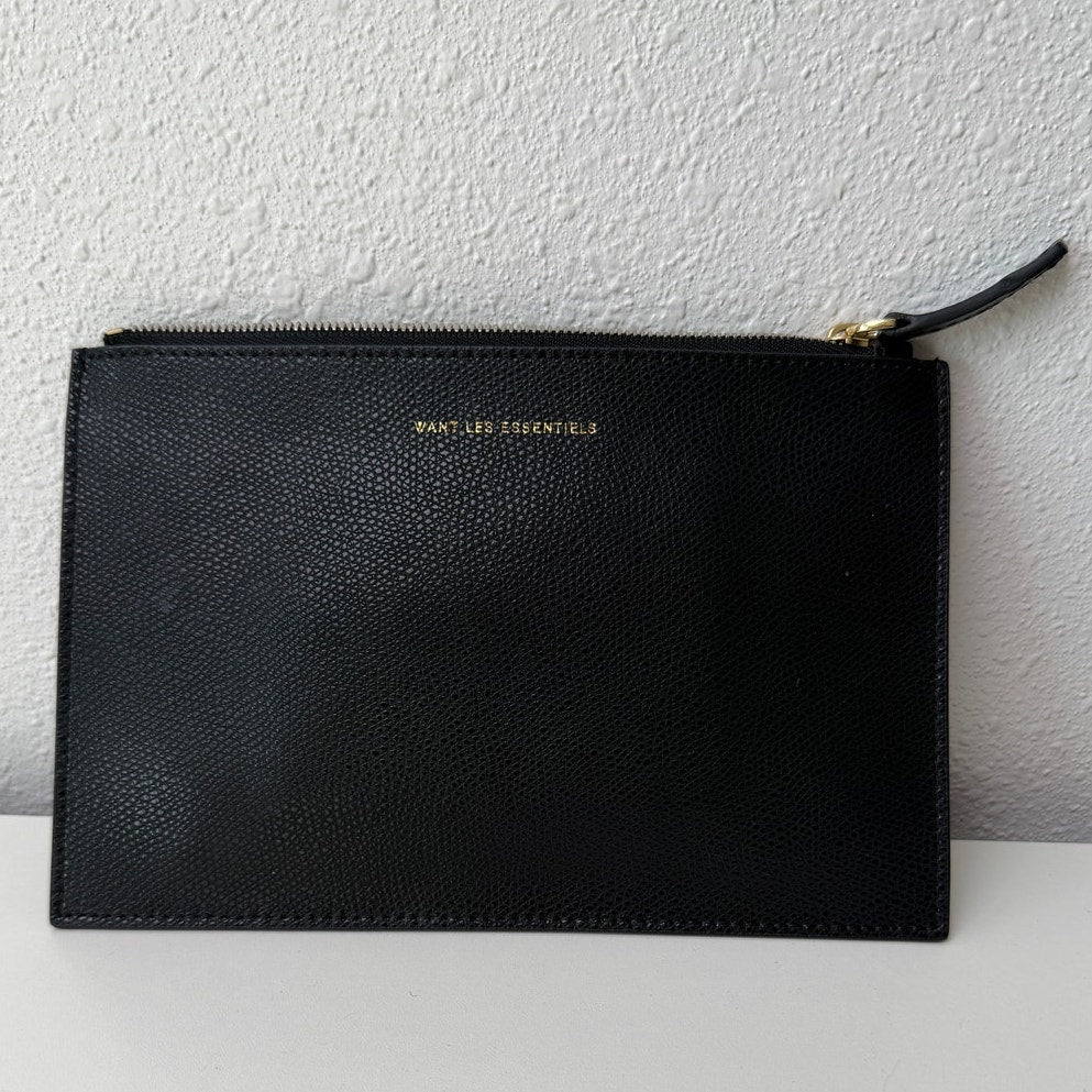 NWOT Want Les Essentiels Black Leather Zip Wallet Clutch Pouch