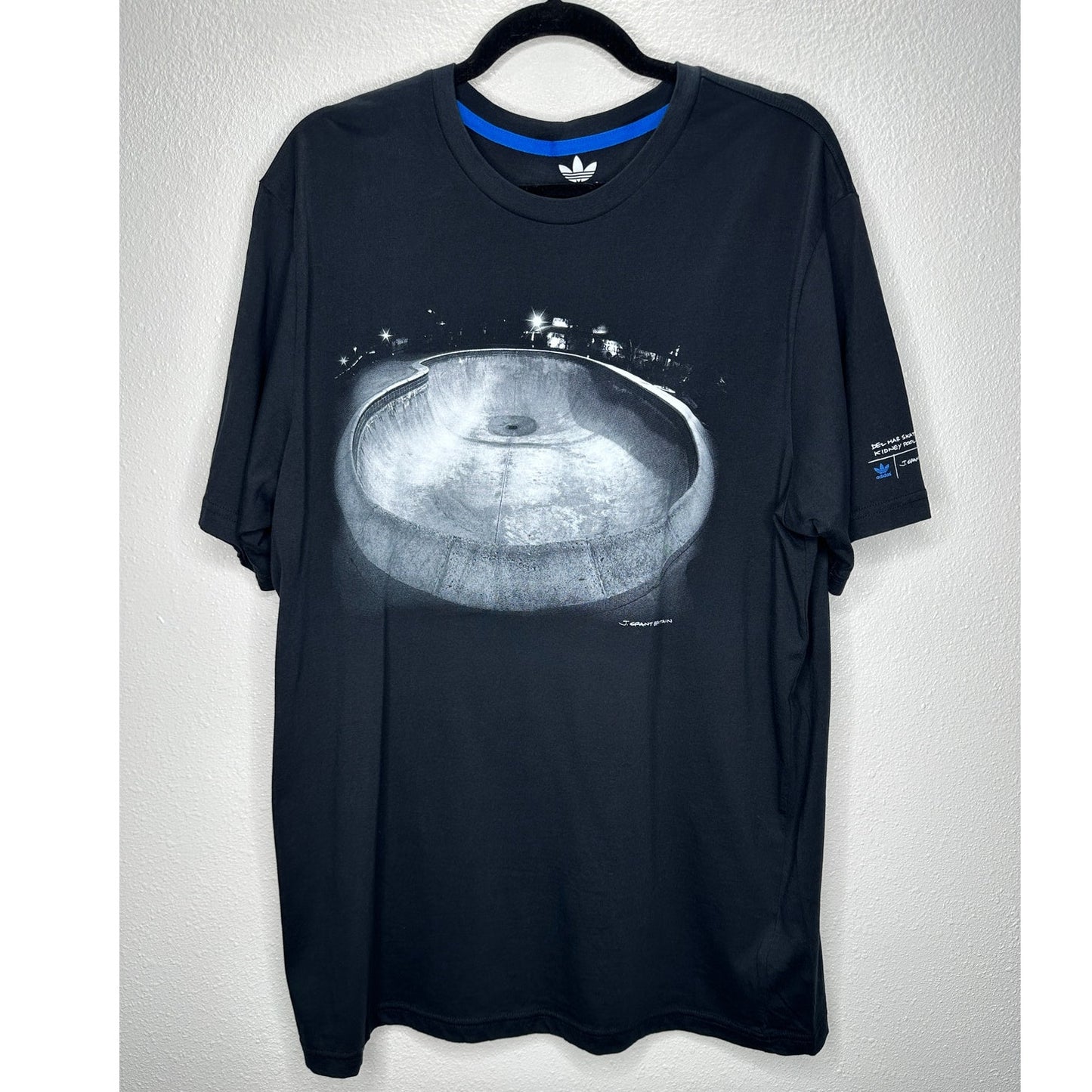 Adidas Black Del Mar Skate Ranch Kidney Pool 1985 Graphic Tee XL