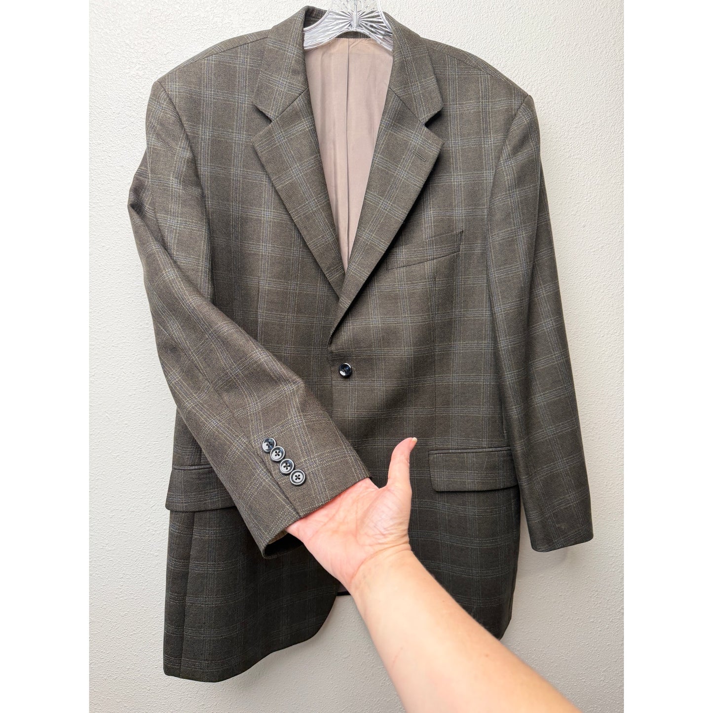 Hugo Boss Men’s 42R Brown Plaid Blazer Sport Coat Jacket