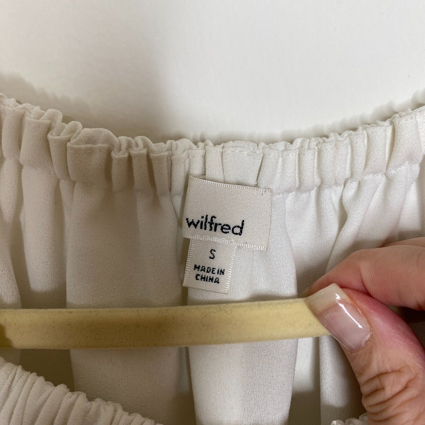 Aritzia Wilfred Silk Promener Off Shoulder Flowy Ruffle Blouse Off White Small