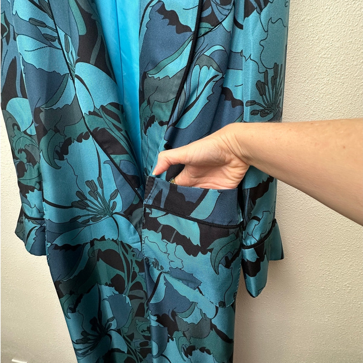 Tom Ford Floral Silk Twill Robe Blue/Teal Men’s M Tassel Belt