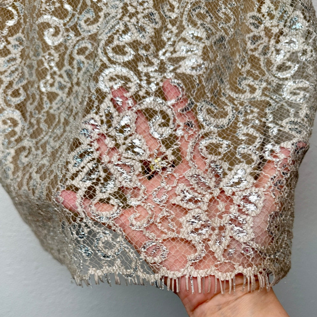 HD in Paris Metallic Silver Floral Lace Cap Sleeve Blouse Women's US 2