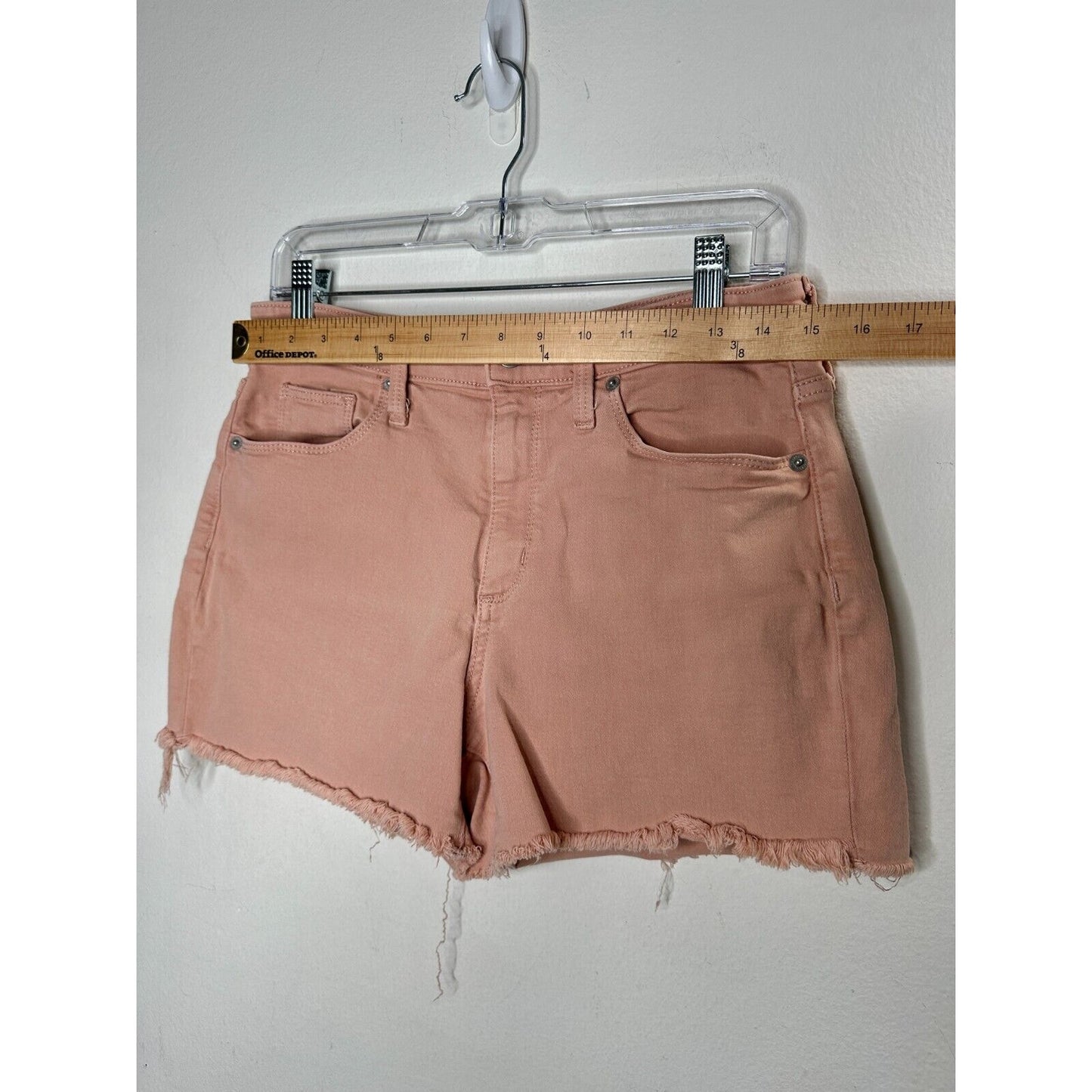 Universal Thread Peach High Rise Cut Off Raw Hem Jean Denim Shorts 8 / 29