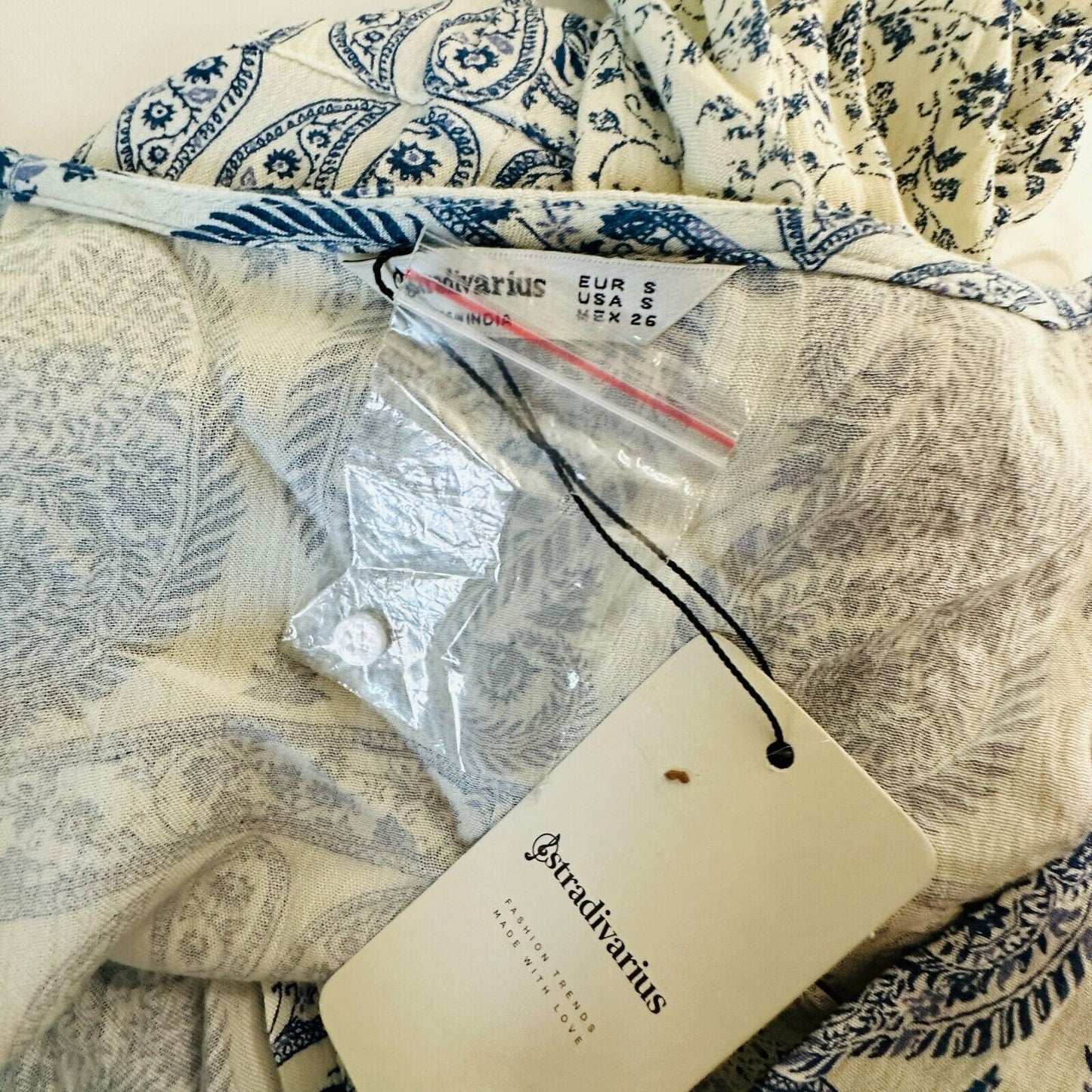 Stradivarius Off White & Blue Floral Paisley Print Long Sleeve V-Neck Maxi Dress