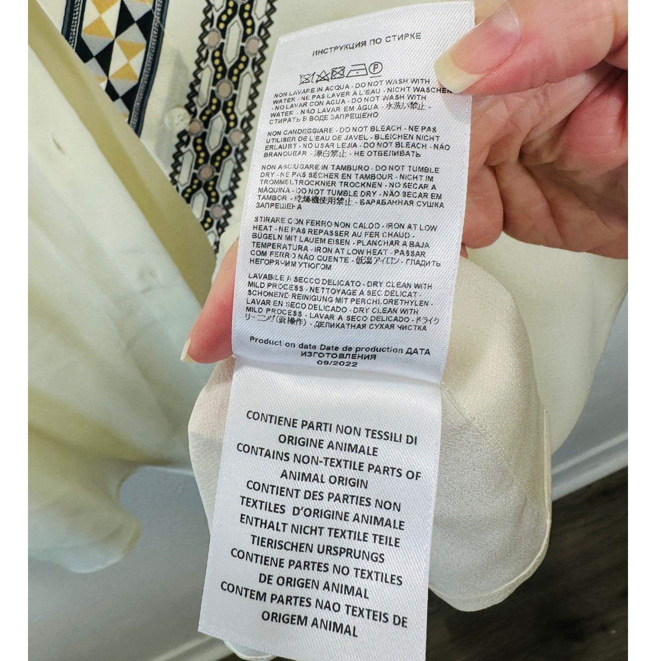 ETRO Pastel Cream Blue Multi Geometric Print Button Collar Silk Blouse  46 / L