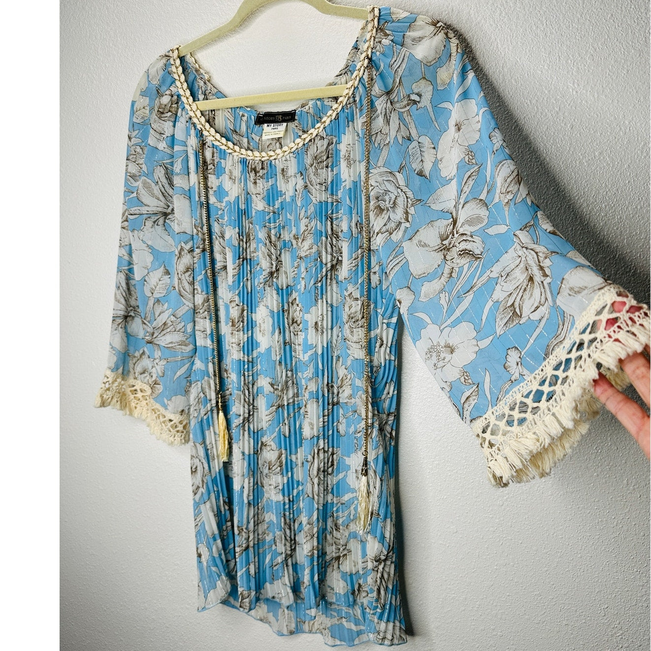 My Story Paris Cream & Blue Accordian Pleat 3/4 Sleeve Blouse S