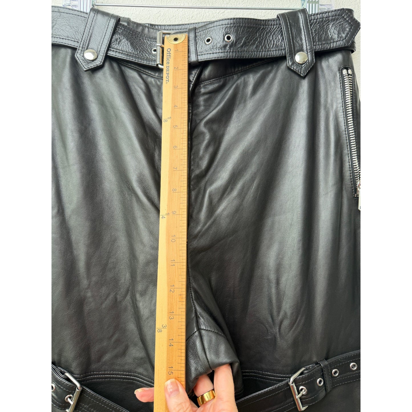 Alexander McQueen Womens US 14 Black Leather Moto Pants