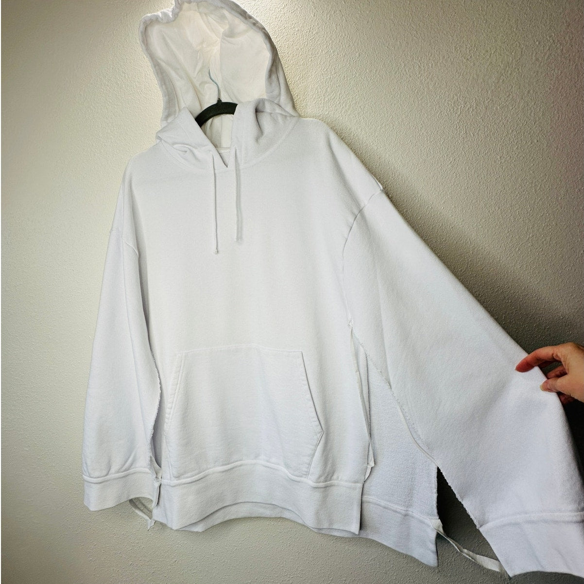 NWT Maison Margiela White Open Sleeve Raw Hem Cotton Hoodie M