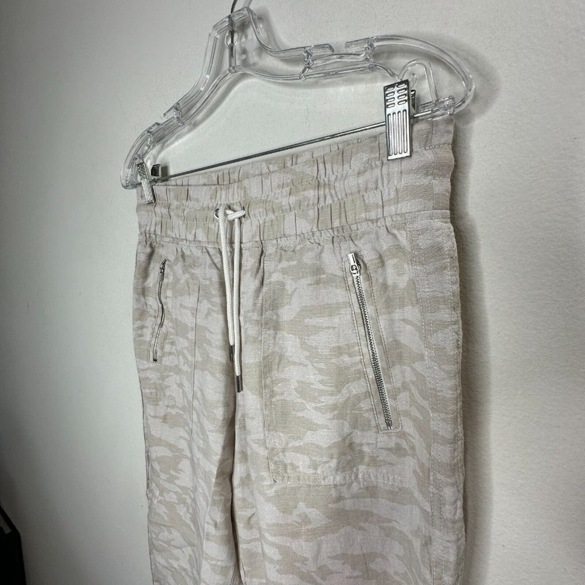 Athleta Cream & Tan Camo Cabo Print Tied Linen Jogger Pant Zip Front Pockets 4