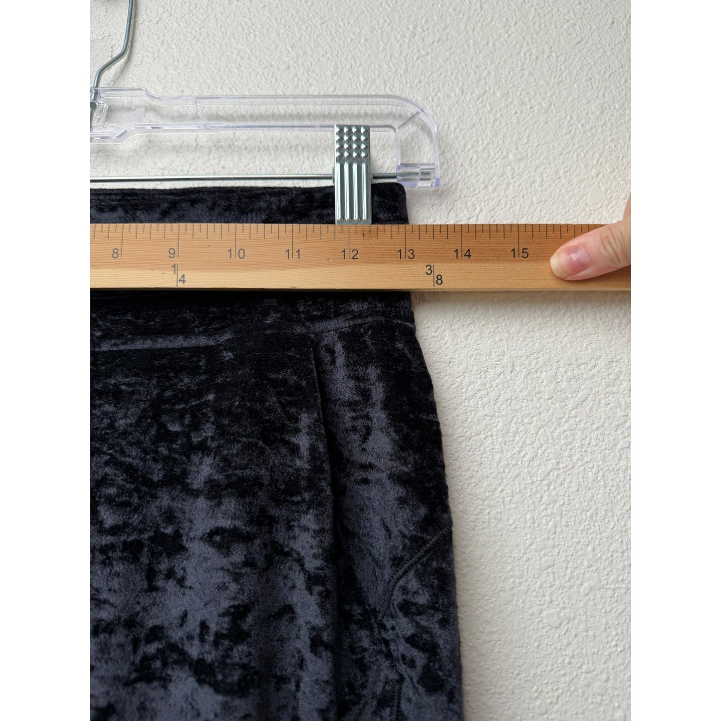 Lululemon Ready to Crush Velvet Jogger Pants Black Women's Size 4