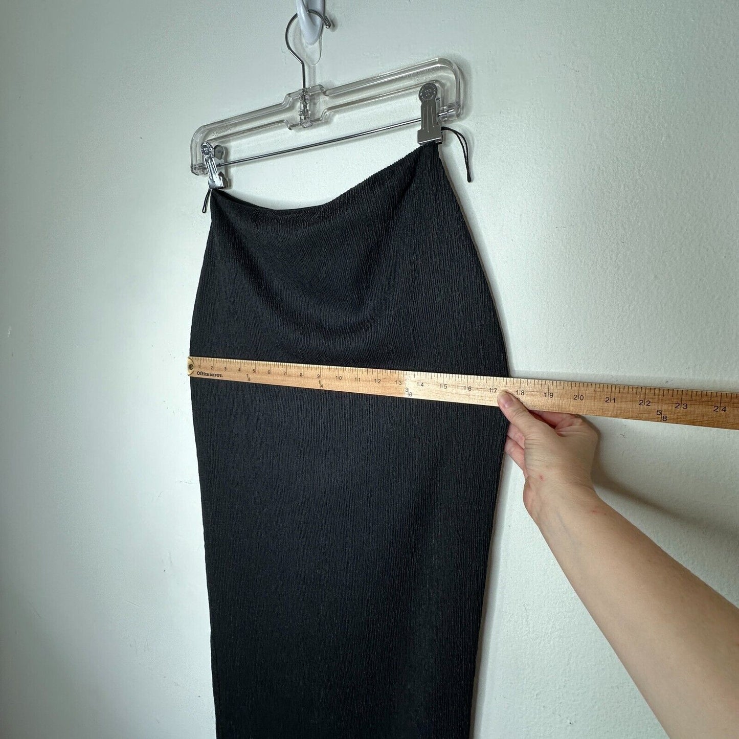 NWT Rumer Black High Waist Pencil Tucker Maxi Elastic Back Slit S