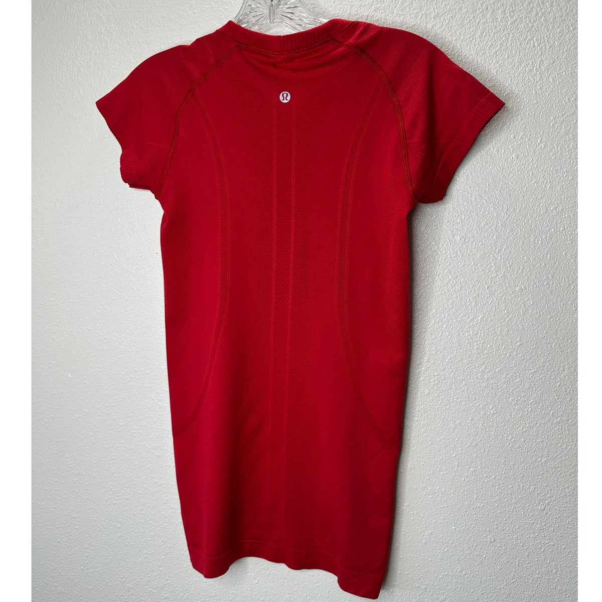 Lululemon Red Crush The Distance Swift Stride Short Sleeve Longline Top
