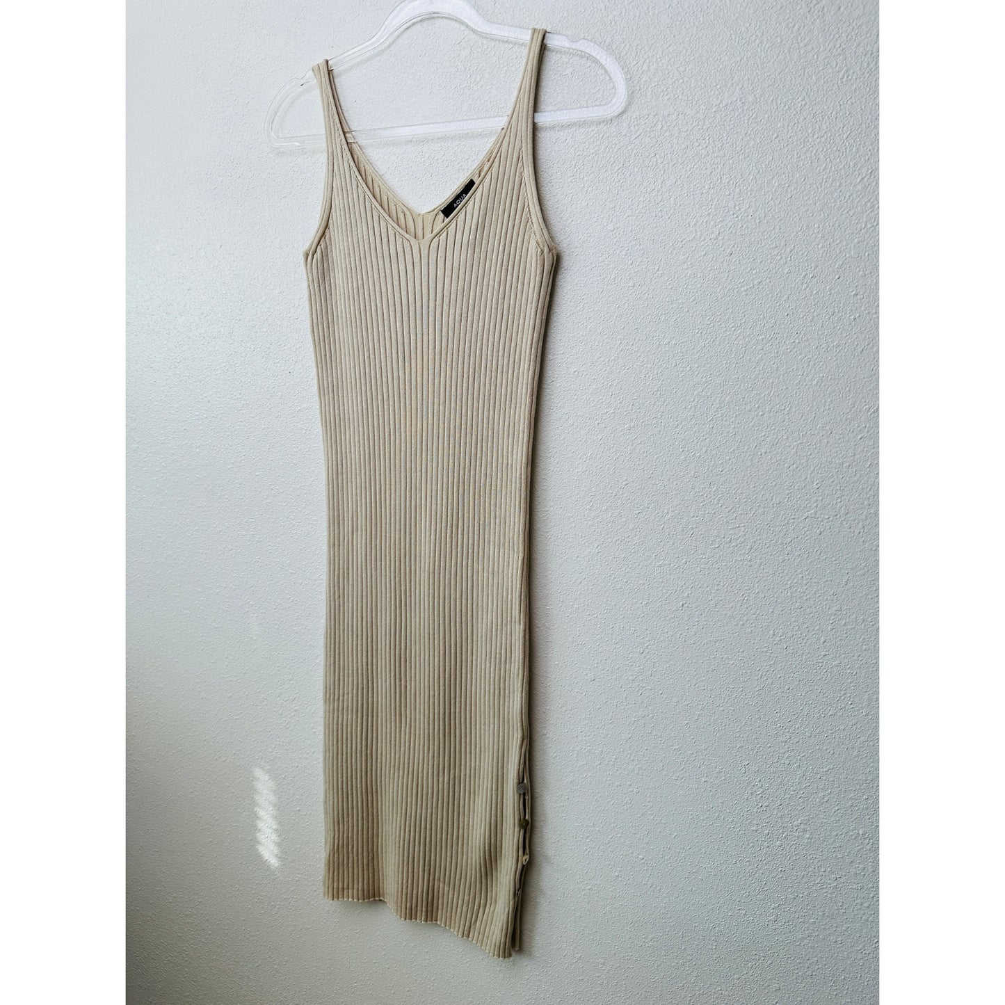 Aqua Tan Ribbed VNeck Sleeveless Side Button Midi Dress L