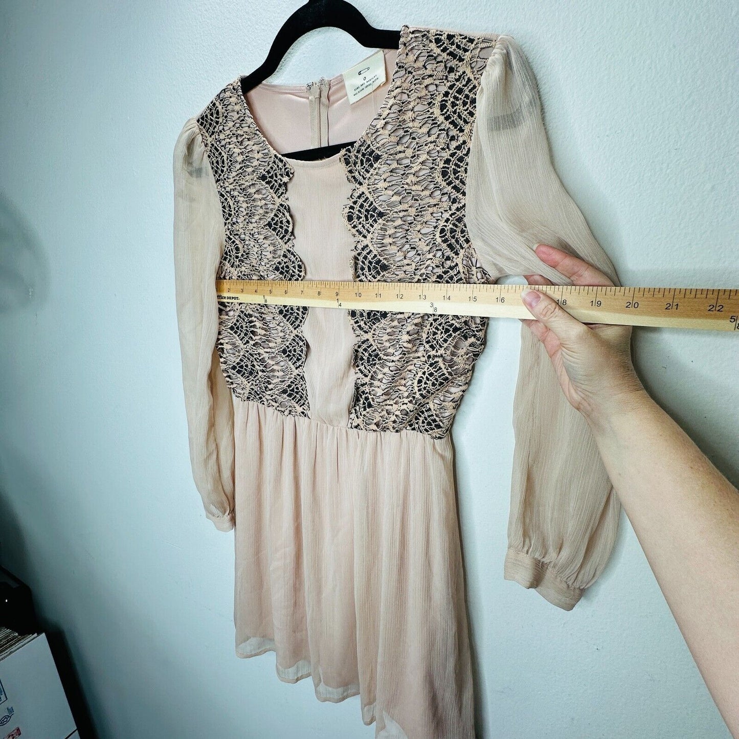 Pins and Needles Rose Tyrie and Black Lace Long Sleeve Lined Gauze Mini Dress 0