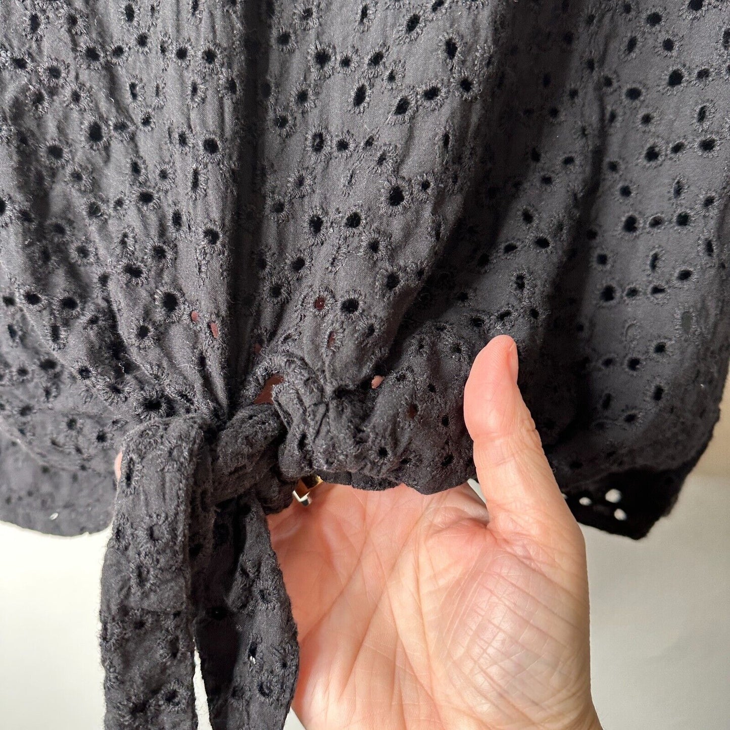 Allison Joy Black Eyelet Lace Front Tie 3/4 Sleeve Round Neck Blouse XS