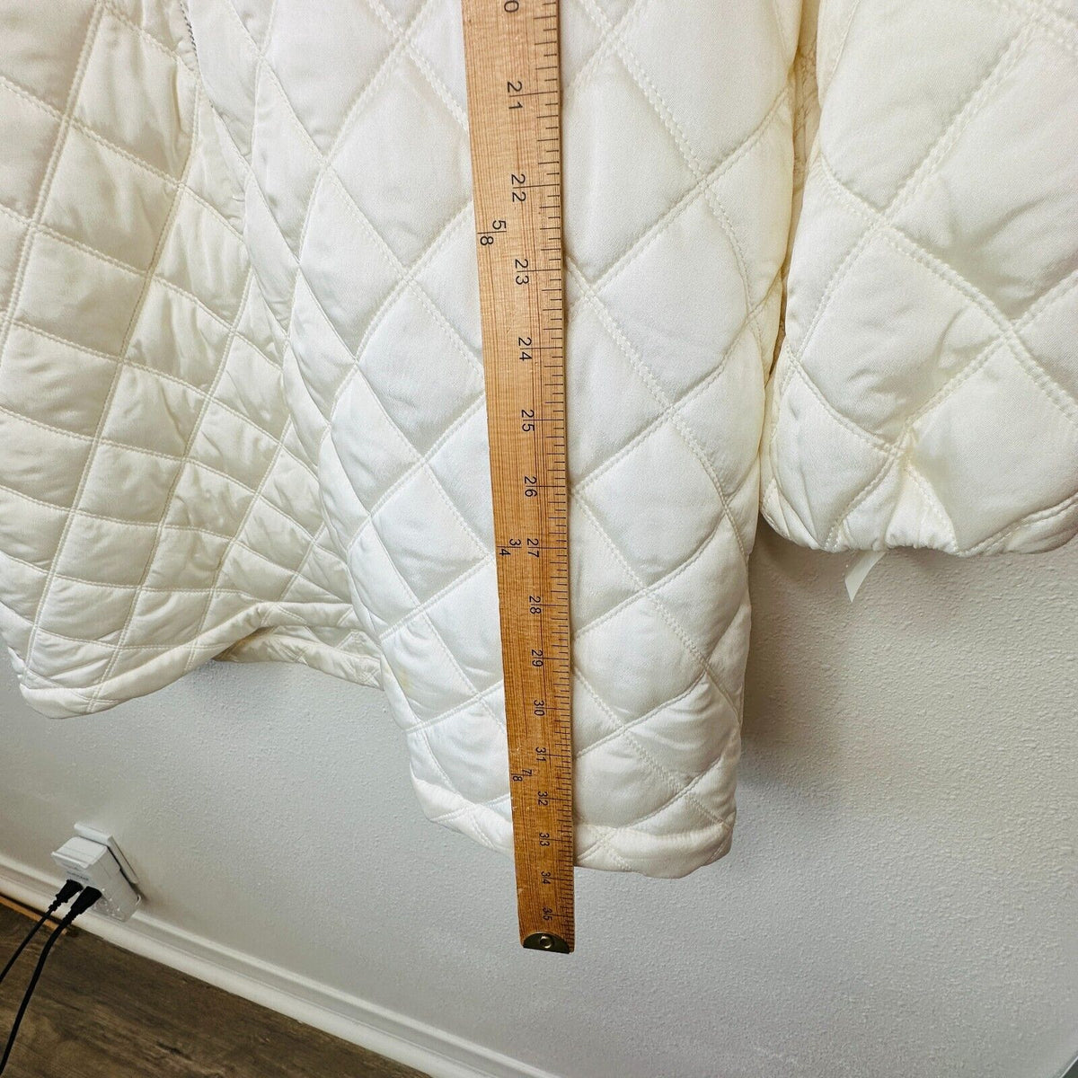 Jil Sander Eggshell Cream Goldfish Long Line Quilted Front Zip Hooded Jacket 36