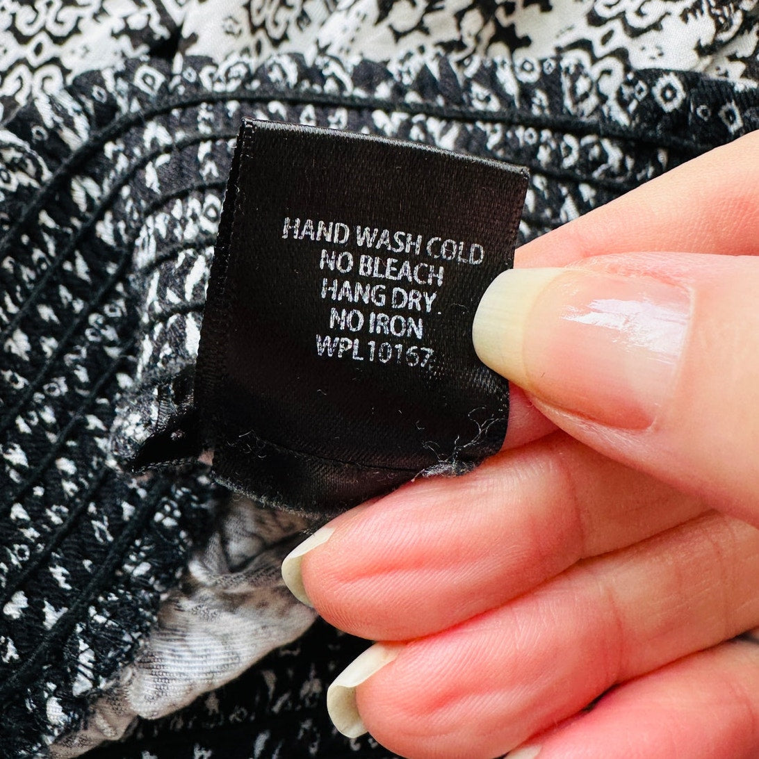 Aqua Black & White Diamond Print Elastic Waist Pocketed Short Shorts M