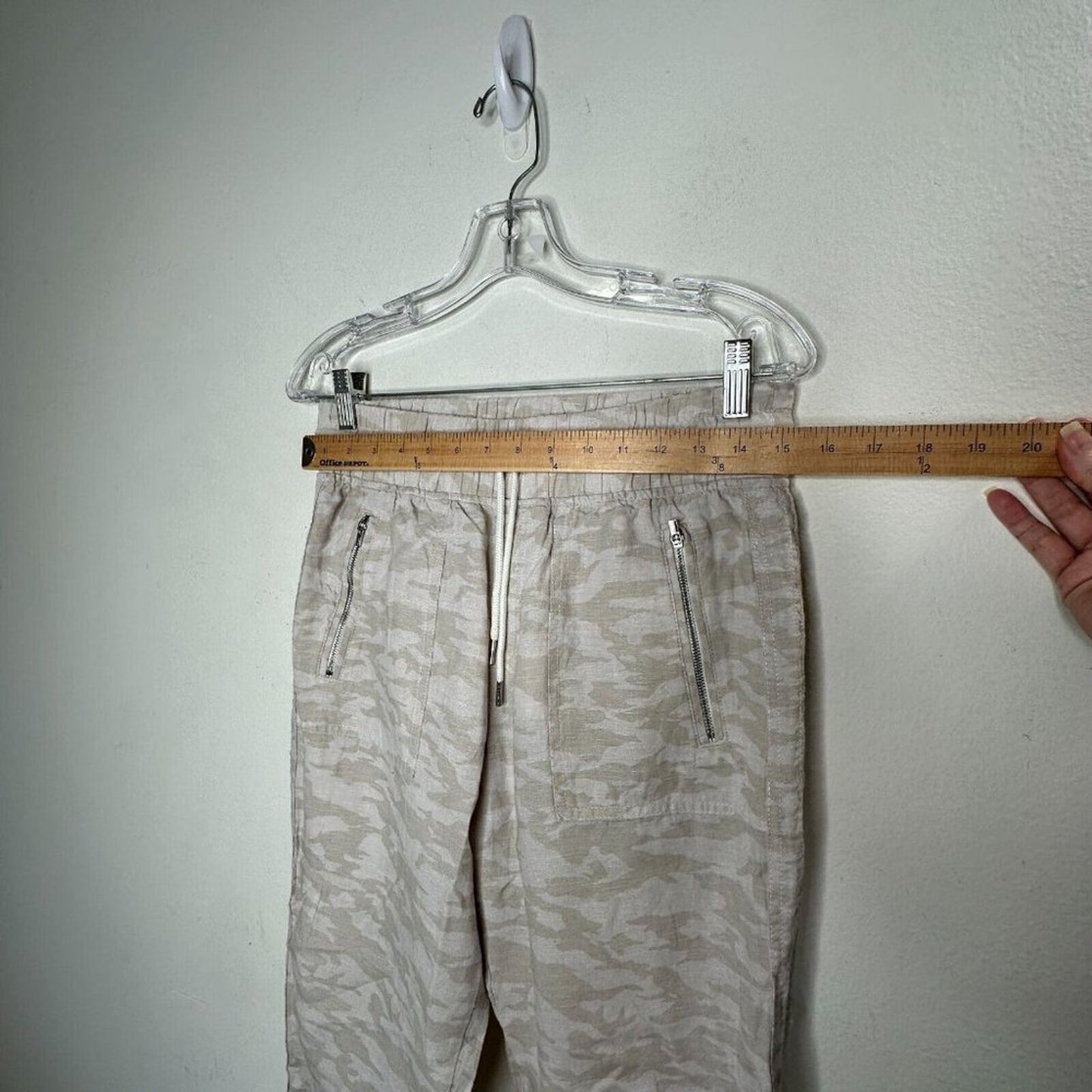 Athleta Cream & Tan Camo Cabo Print Tied Linen Jogger Pant Zip Front Pockets 4