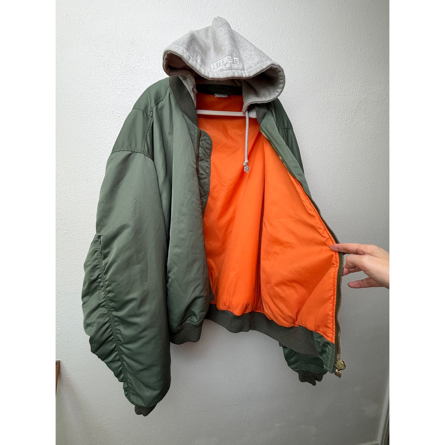 Vetements x Alpha Mens M Green Hooded MA1 Bomber