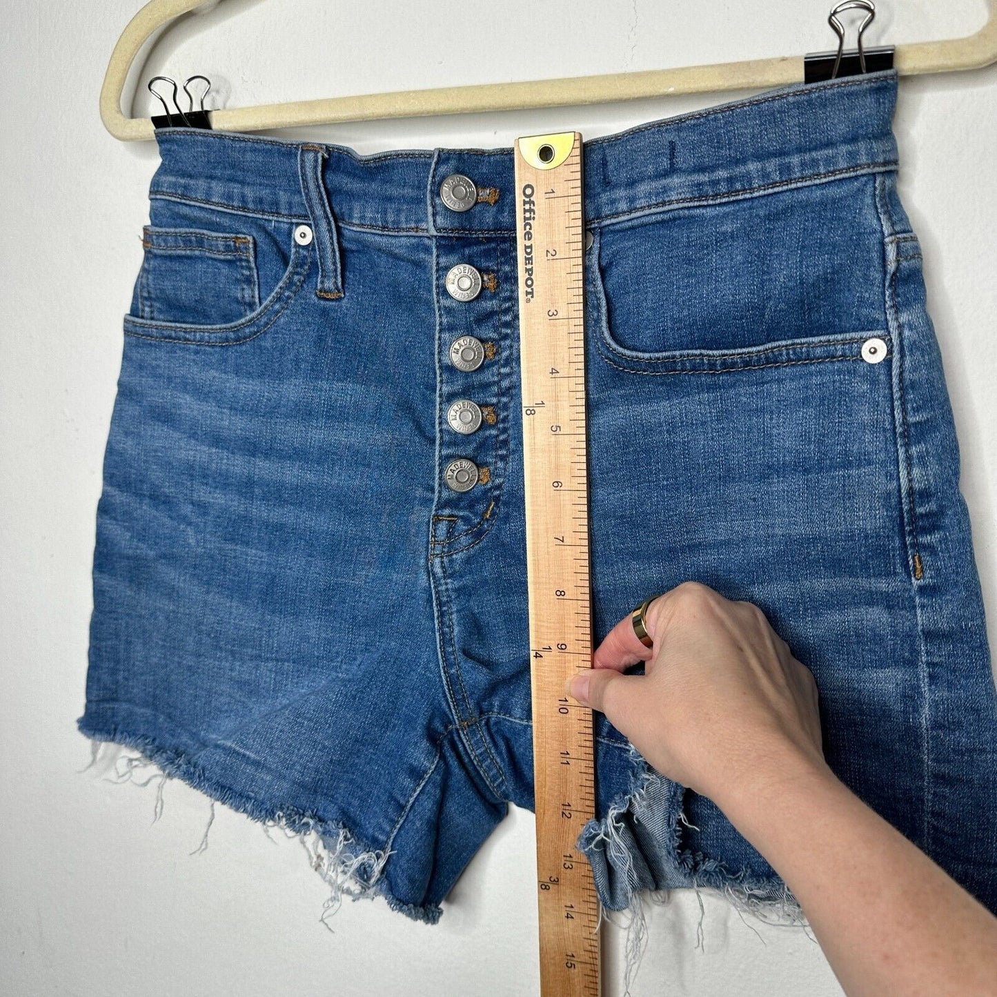 Madewell High Rise Denim Button Fly Shorts Derby Medium Wash Raw Cuffs 26