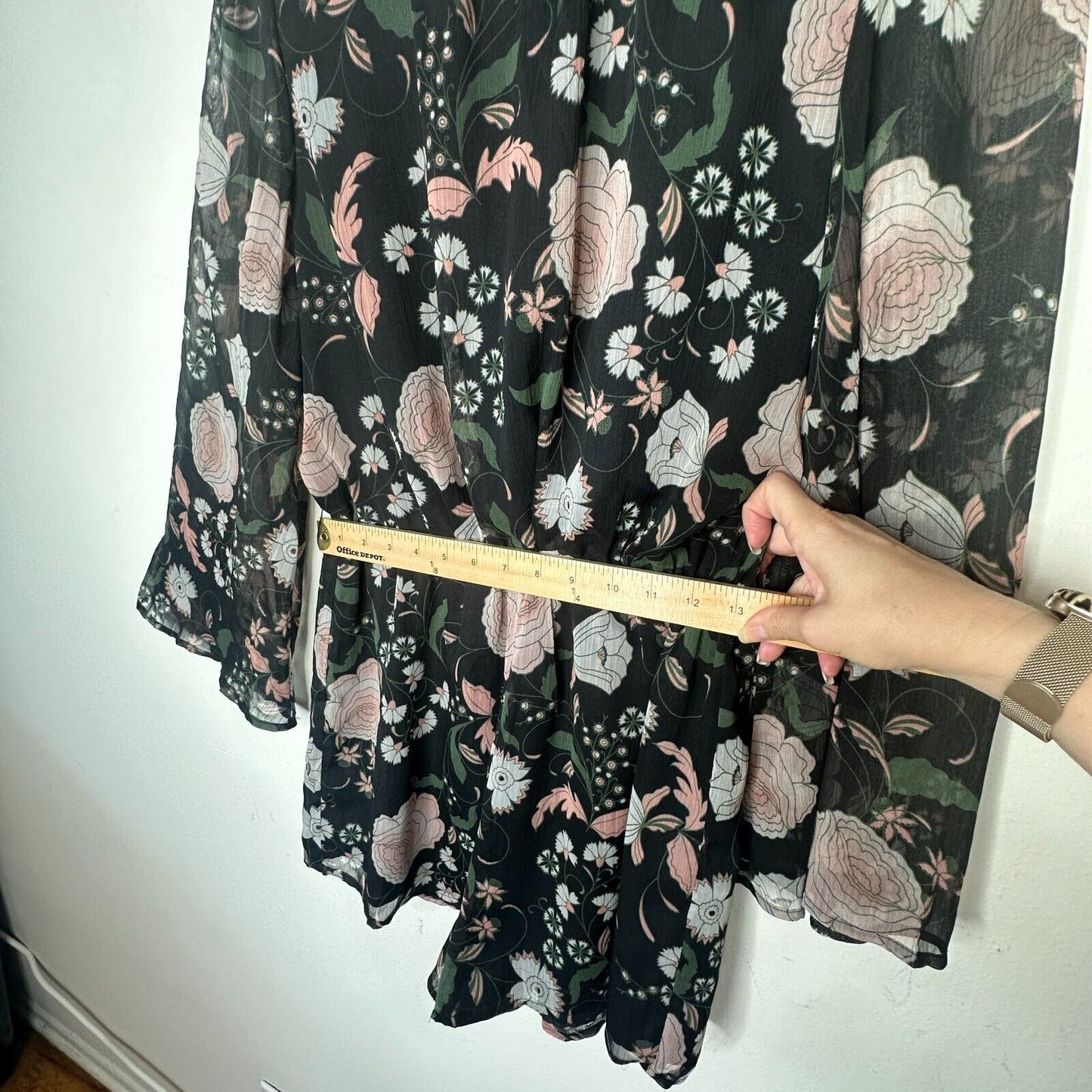 BB Dakota Tullia Black Pink Gray Floral Long Bell Sleeve Romper Mock Neck S