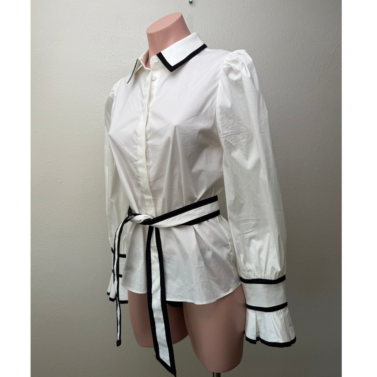 Alice + Olivia White Black Bow Tie Blouse Women S