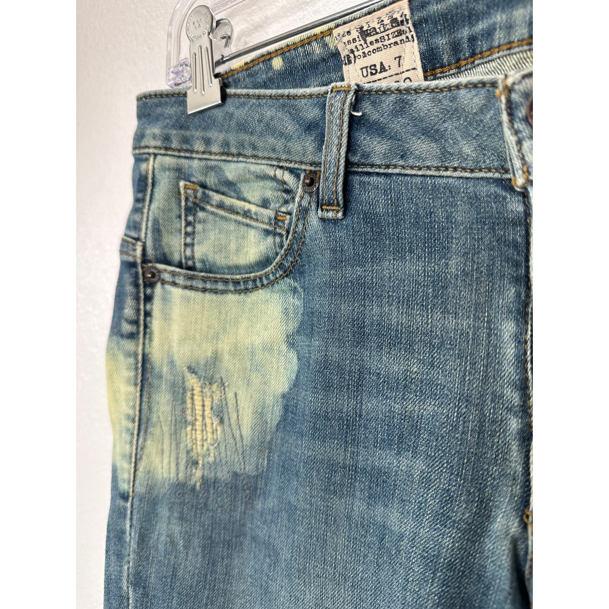 VINTAGE Volcom Stix Skinny Jeans Medium Wash Bleached Distressed Patched Denim