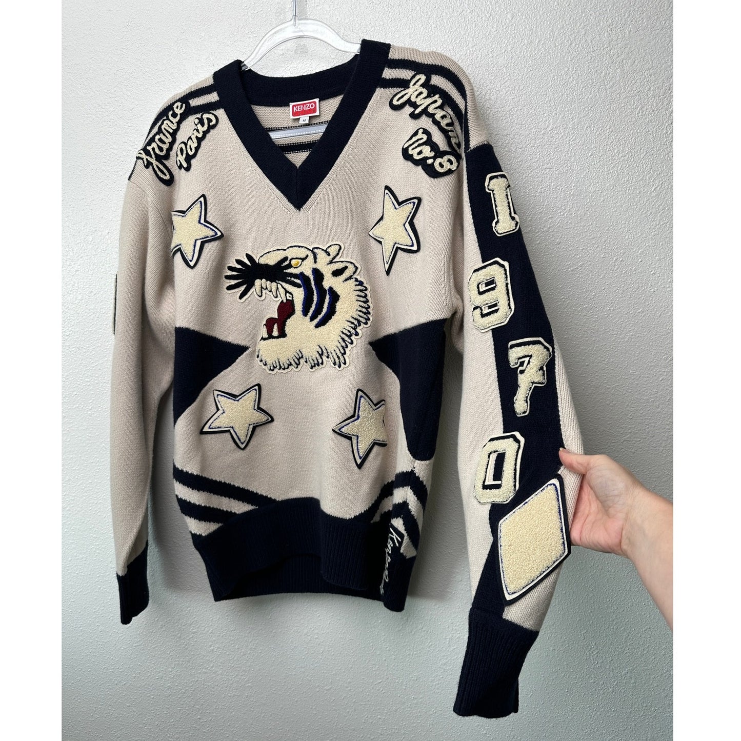 KENZO Paris Tiger Graphic V-Neck Sweater Off White Navy Size M