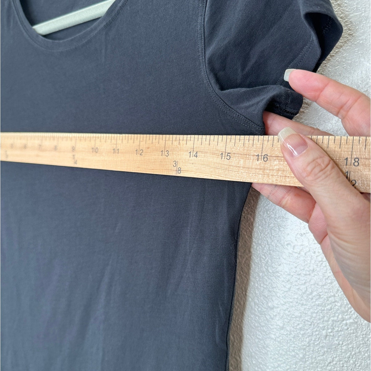 Lululemon Black Round Neck Short Sleeve Tee Shirt 6
