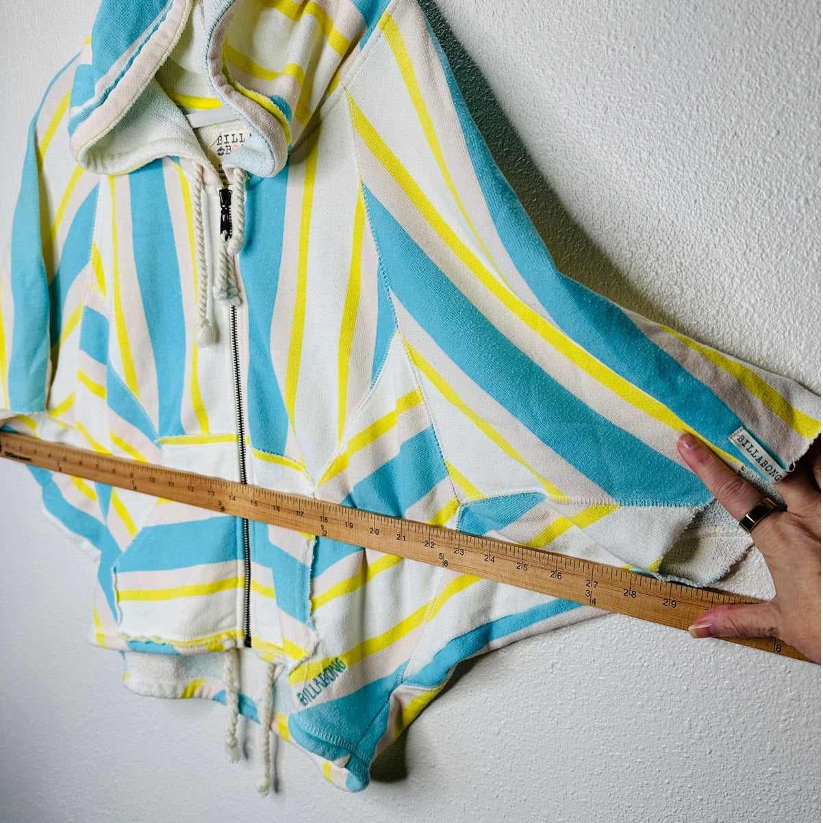Billabong White Blue Yellow Batwing Front Zip Raw Hem Hooded Sweater S