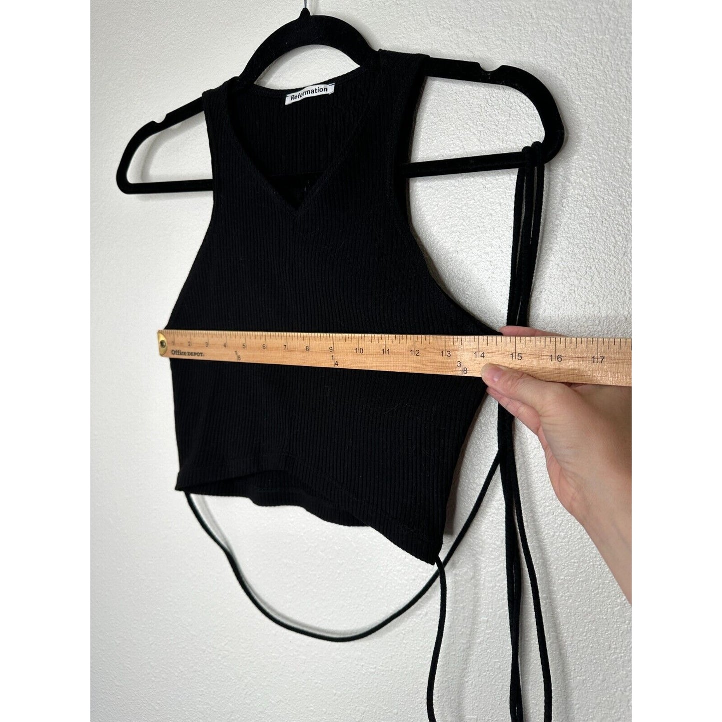 Reformation Yvie Black Ribbed Knit V-Neck Crop Tank Top Tie Wrap Around Waist S