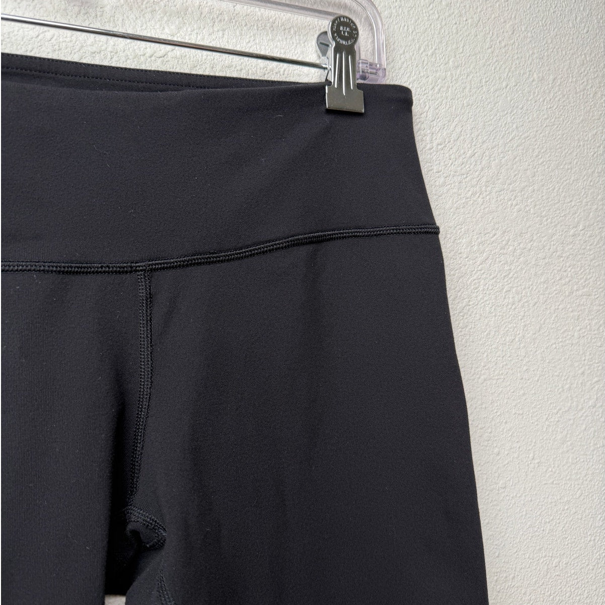Lululemon Black Crop Yoga Leggings Women’s US 6