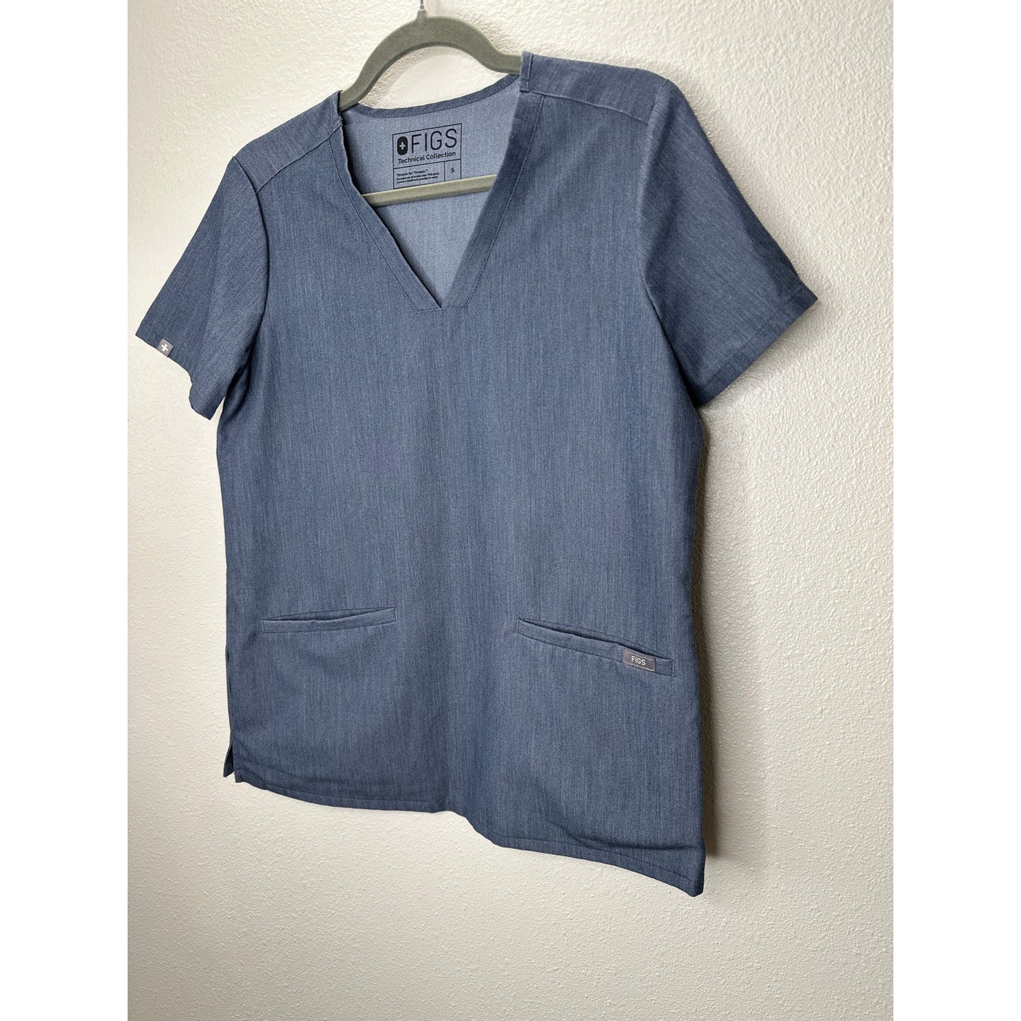 Blue Denim Casma 3 Pocket Classic Fit V-Neck Scrub Top S