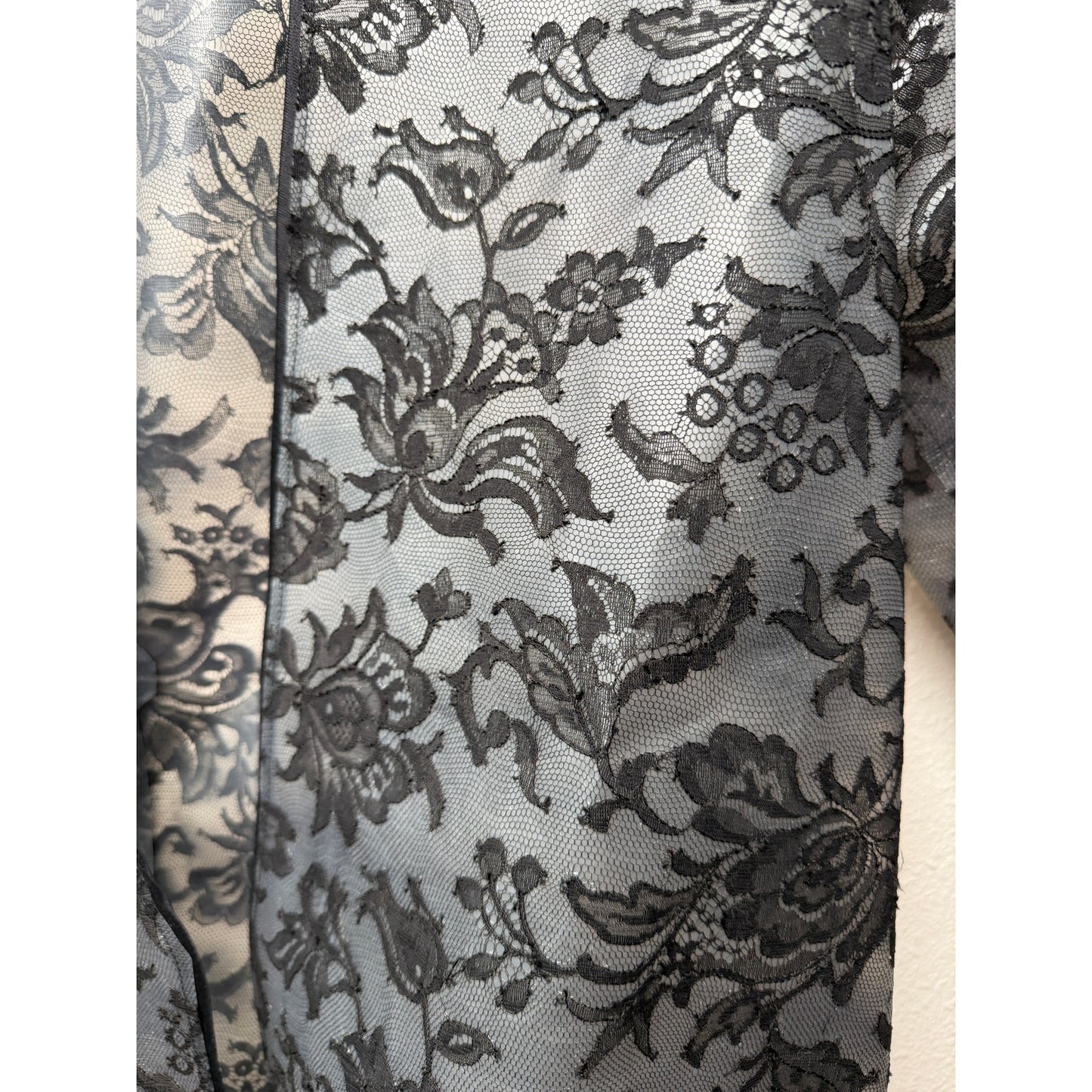 NWOT August Getty Atelier Women's S Black Lace Kimono
