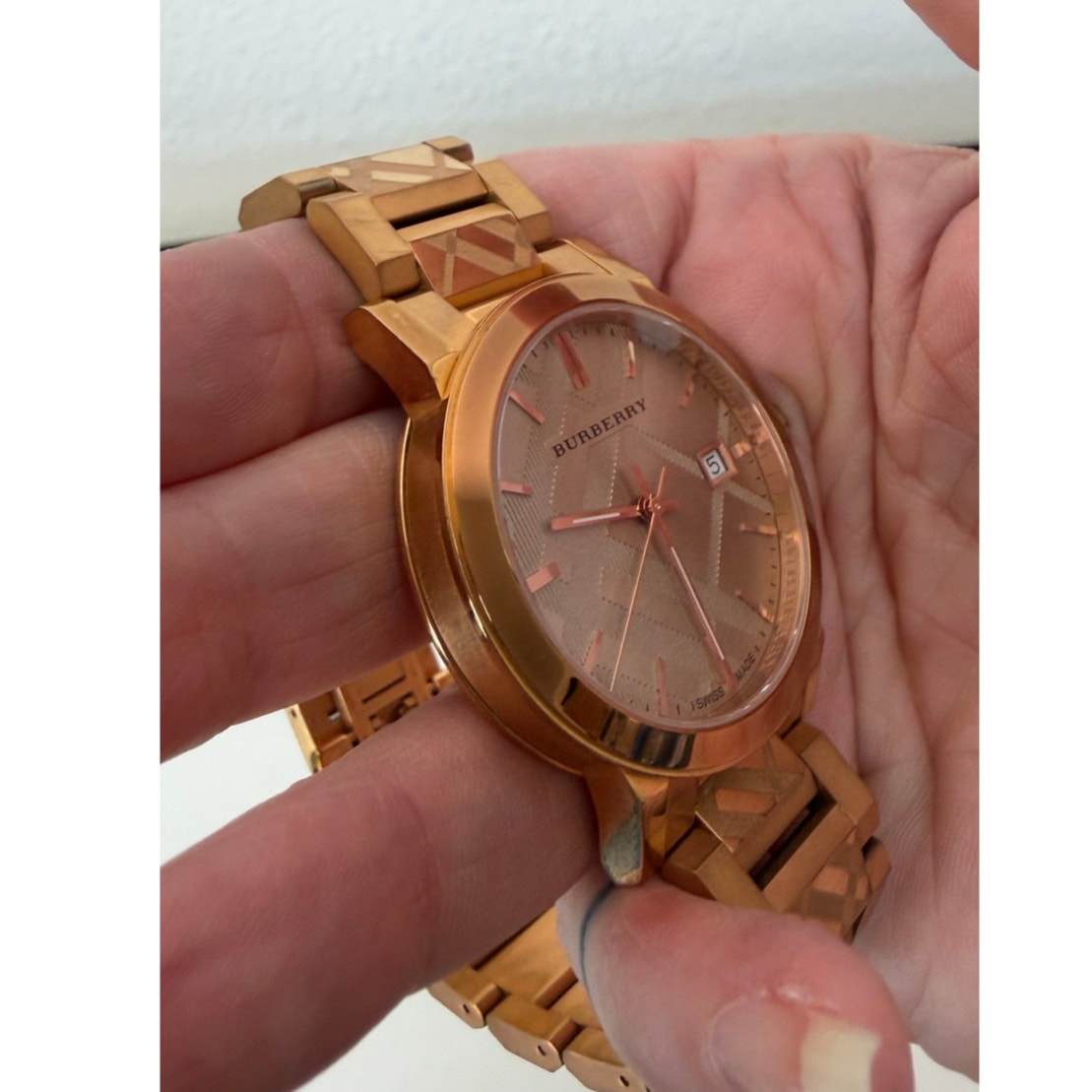 Burberry BU9039 Rose Gold Women's Swiss Quartz Watch