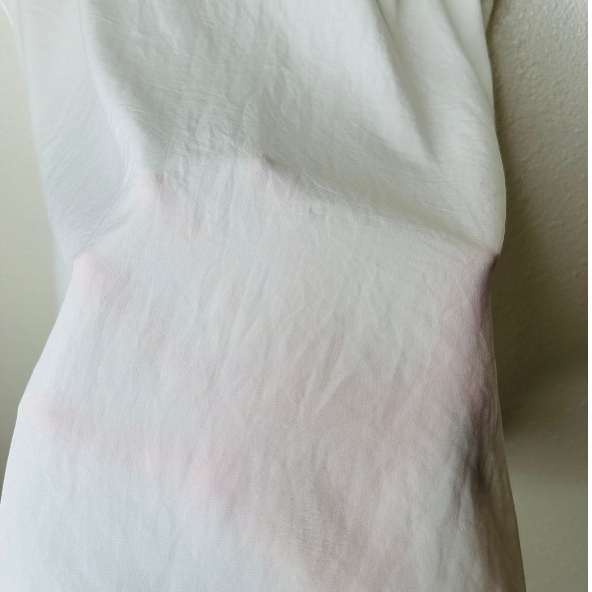 Gap Off White Pleated Shoulder Cap Sleeve Round Neck Flowy Blouse L